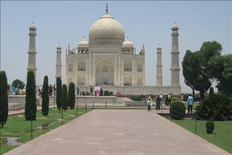 All about symmetry. Photo - Taj Mahal (ताज महल), Agra, India 