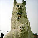 10 Weird and Wacky Sights Around the World Photo