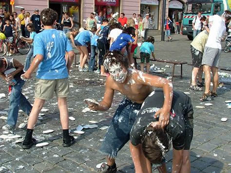 Weird-but-True Travel Ideas Photo